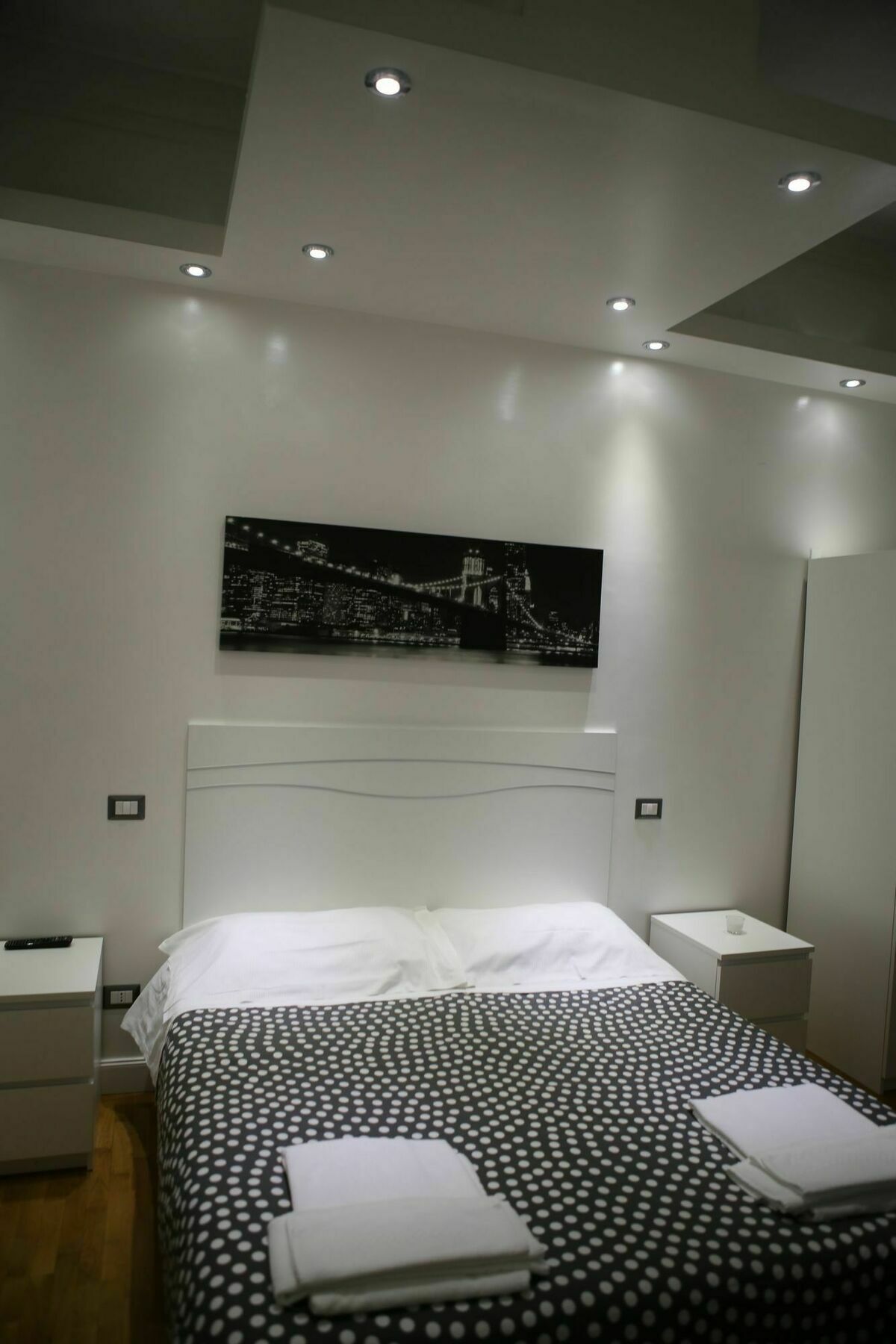 Number1 Hotel