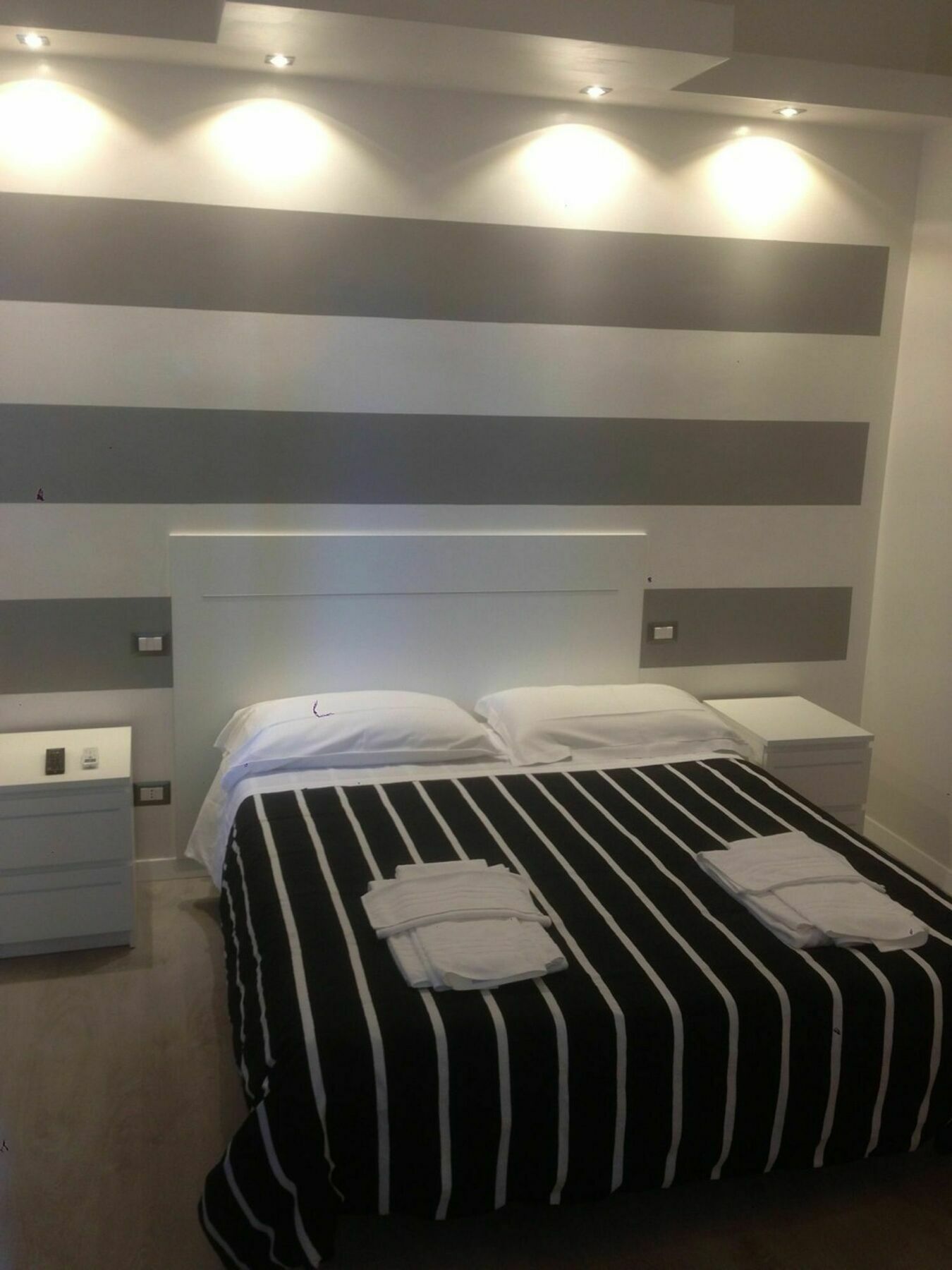 Hotel Number1 *
